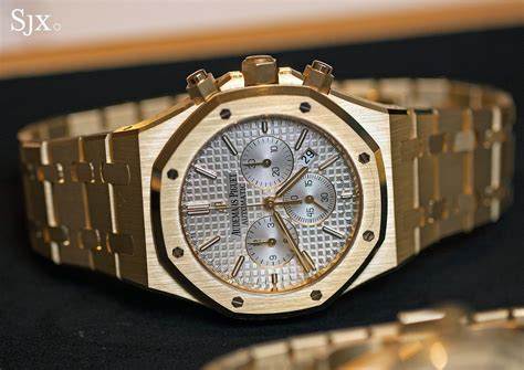 gold royal oak|audemars piguet royal oak movement.